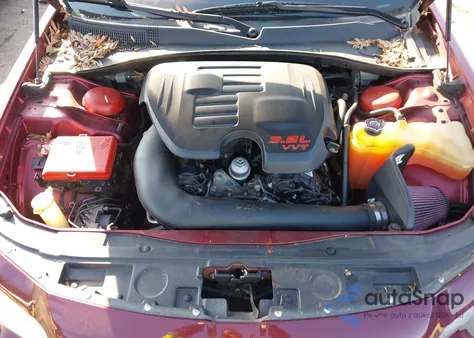 2015 Chrysler 300 Limited z USA, uszkodzony, nr VIN 2C3CCAAG0FH803227